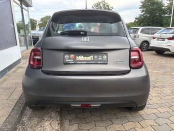 Fahrzeugabbildung Fiat 500e Icon Navi Klimaaut. DAB Mattlackierung