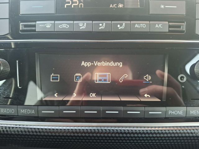 UP! 1.0 CAM+SHZ+TEMPOMAT