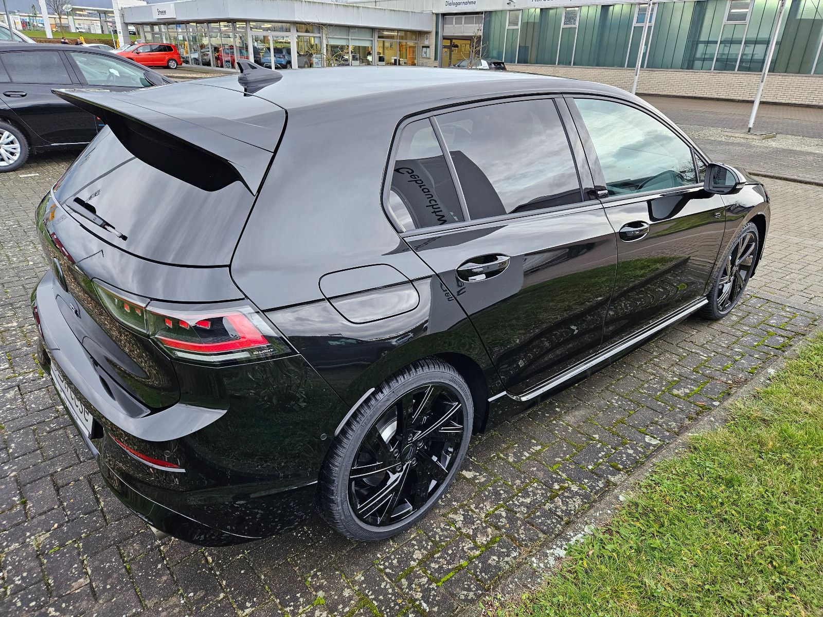 Volkswagen Golf R foto 3