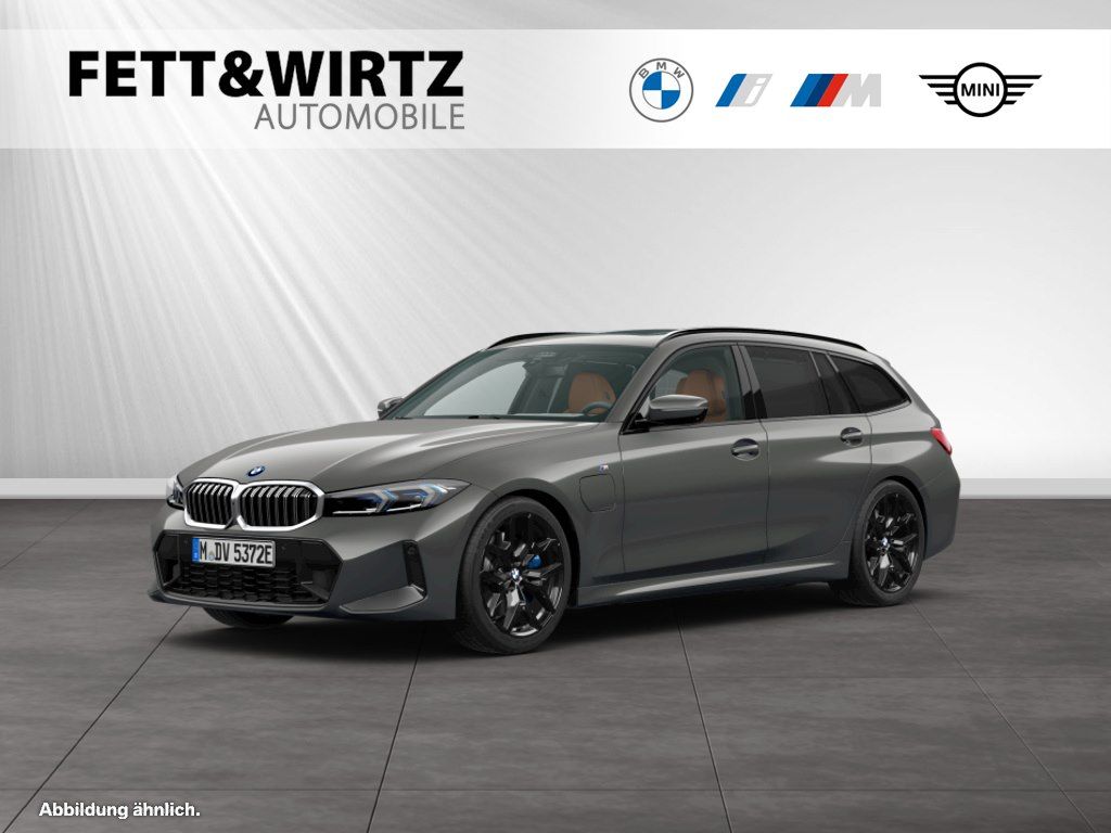 BMW 330e xDrive Touring M Sport|AHK|Pano|19"LMR|Head