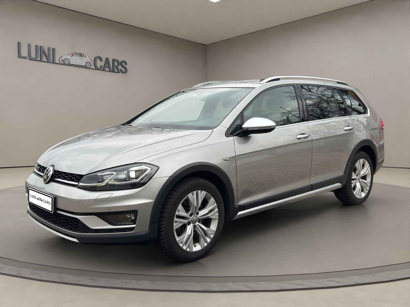 Volkswagen Golf VII Variant Alltrack 4Motion / LED / Standh