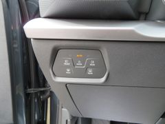 SEAT Leon 1.5 TSI FR Fahrass LED Navi Rfk Sitzhzg ACC SEAT Leon 1.5 TSI FR Fahrass LED Navi Rfk Sitzhzg ACC