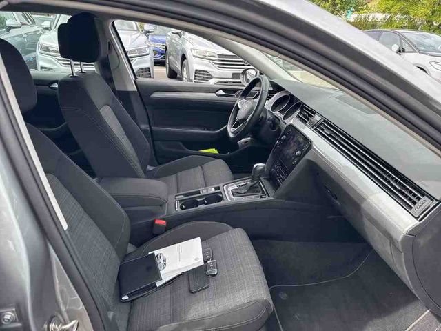 Passat Variant 2.0 TDI DSG Business ACC/ AHK/NAV