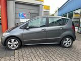 Mercedes-Benz A 180 Avantgarde Automatik 1.Hand Xenon Garantie - Mercedes-Benz A 180: Avantgarde