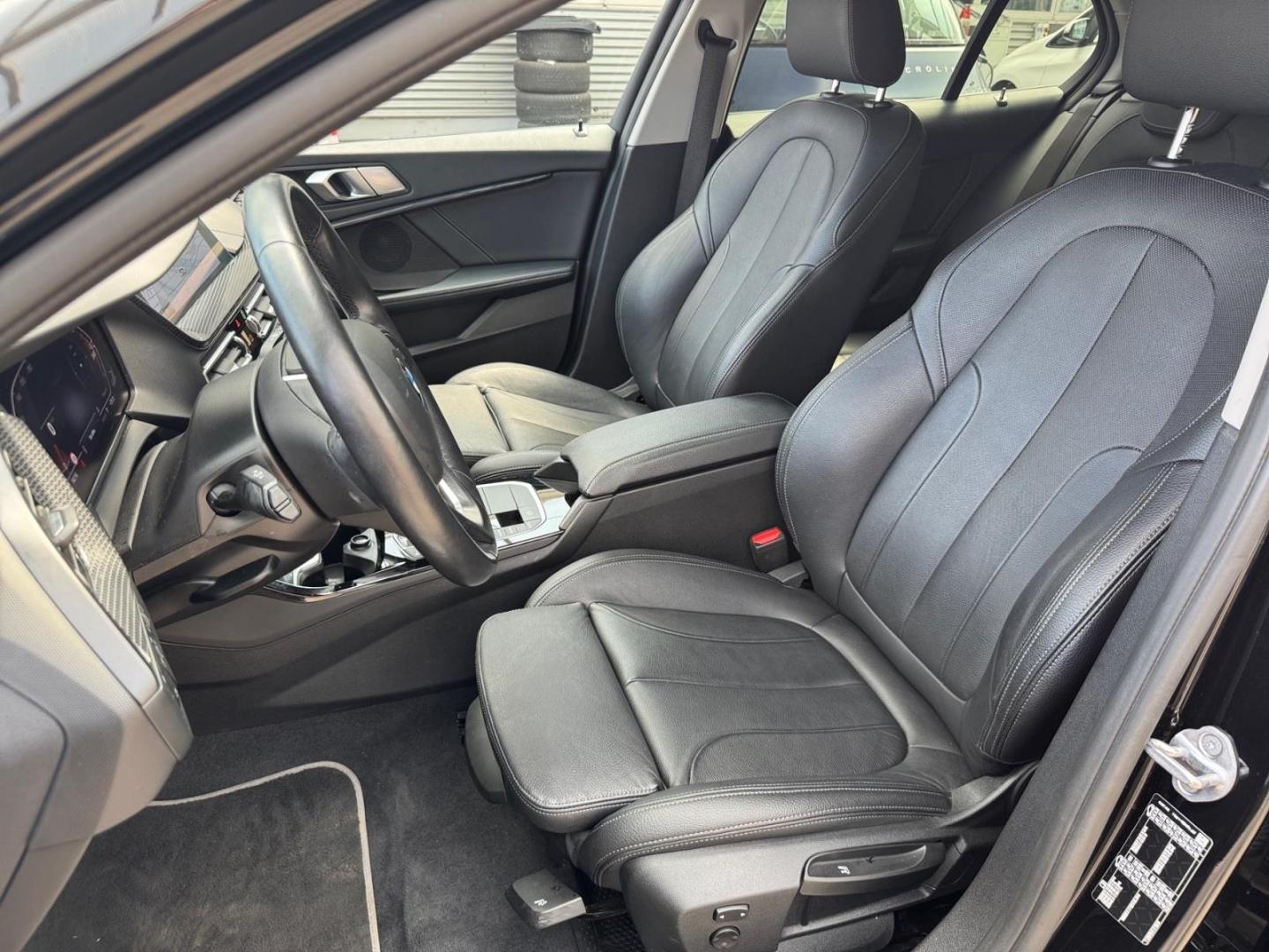 BMW 118 iA SPORT+LEDER+NAVI+LED+SHZ+LHZ+BT+DAB+HIFI, миниатюра 16