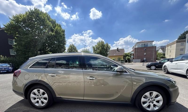 Opel Insignia COUNTRY TOURER 2.0 CDTI ecoFlex LEDER*S