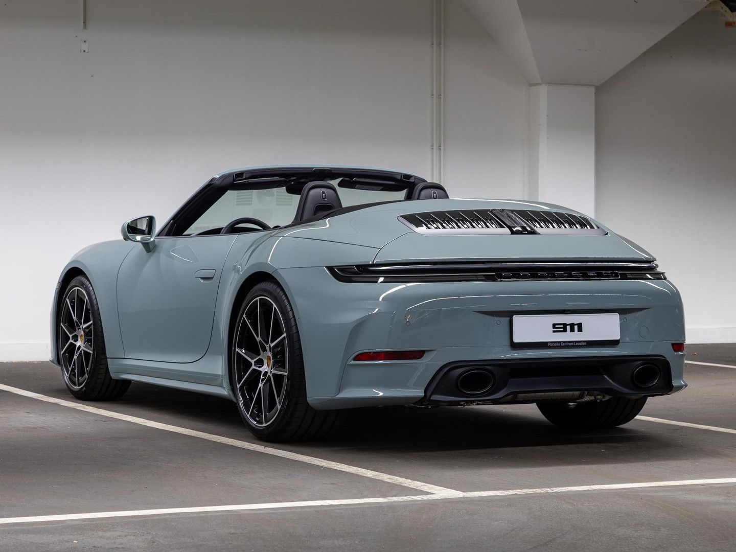 Porsche 992 Cabrio 3.0 Carrera imagem 3