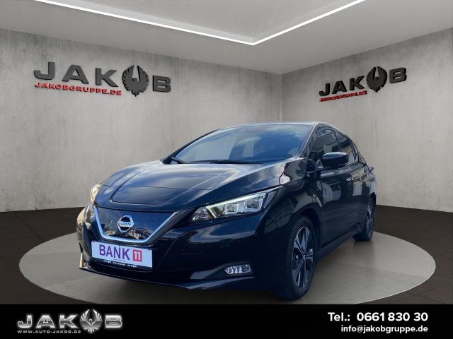 Nissan Leaf TEKNA 40kWh Batterie +LED+WINTERPAKET 11...