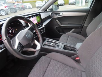 Fotografie 16 des Seat Leon FR 1.5 eTSi DSG LED Navi `18 Dynamic