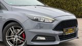 Ford Focus 2.0 TDCI Turnier ST-Navi-Leder-Xeonon-Eur6 - Ford Focus: 2l Tdci