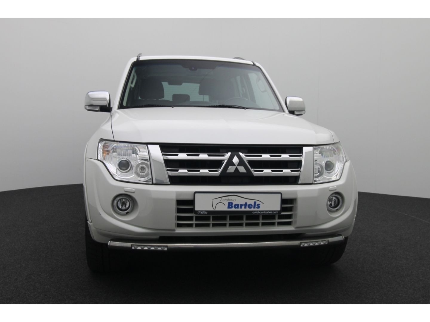 Fahrzeugabbildung Mitsubishi Pajero 3.2 DI-D Edition 30 7-Sitzer
