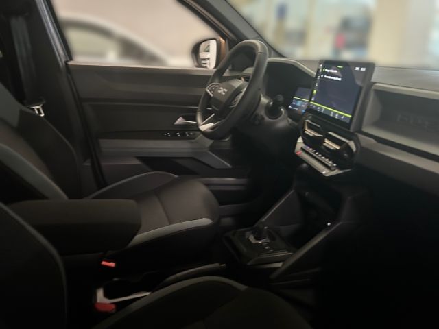Fahrzeugabbildung Dacia Duster Extreme 1.6 Hybrid 140HP AT SHZ Digitales