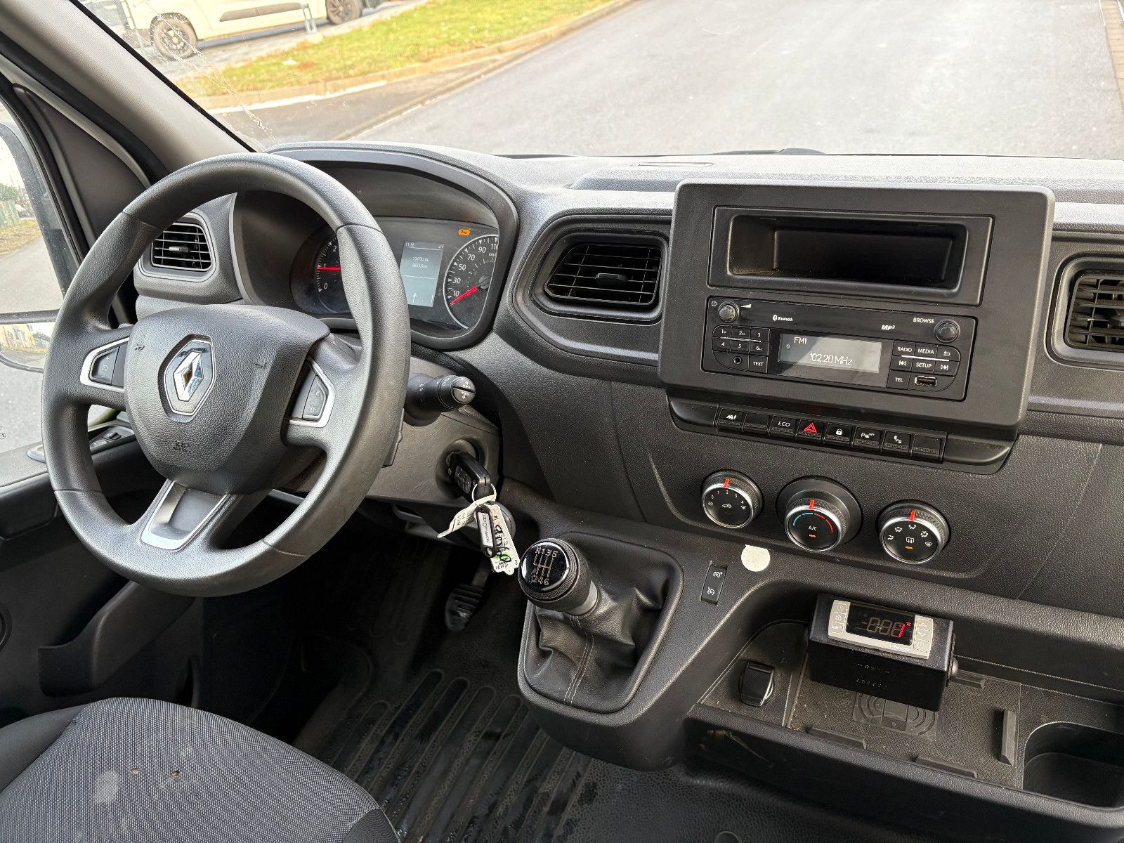 Fahrzeugabbildung Renault Master III Kasten L3H2 HKa 3,5t/KÜHLWAGEN/3-SITZ