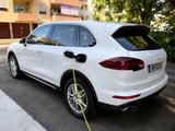Porsche Cayenne S E-Hybrid S - Porsche Cayenne Gebrauchtwagen in Stuttgart