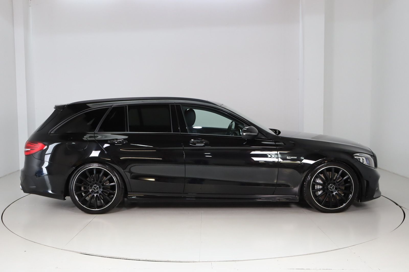 Fahrzeugabbildung Mercedes-Benz C 43 AMG 4Matic * Pano * LED * Parkassist.