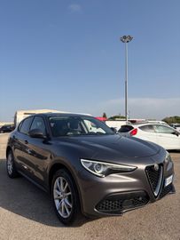 Alfa-Romeo Stelvio - 3