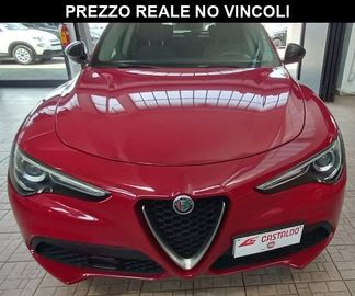 Alfa-Romeo Stelvio - 1