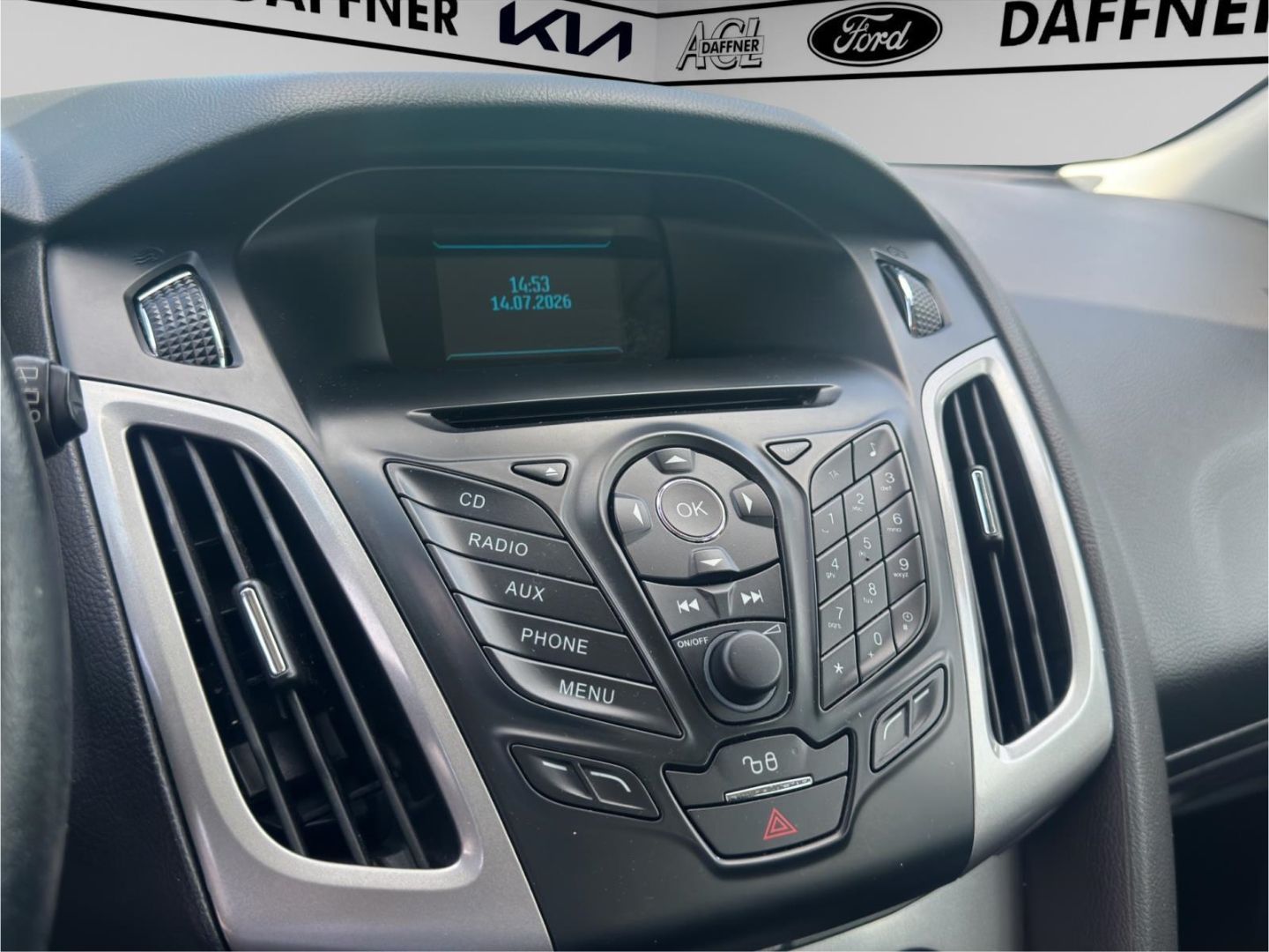 Fahrzeugabbildung Ford Focus SYNC Edition SHZ Notbremsass. Tel.-Vorb. P