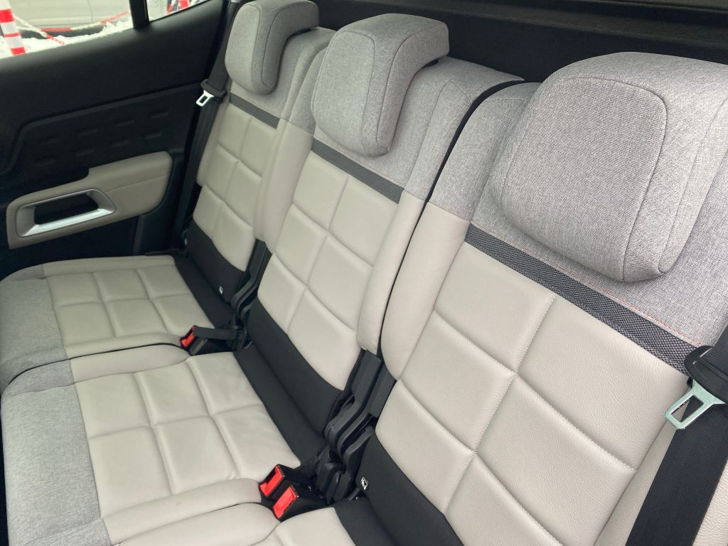 Fahrzeugabbildung Citroën C5 Aircross Pure Tech 180 S&S EAT8 SHINE *Automa