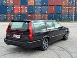 Volvo 850R - Volvo 850 mit Benzin-Antrieb: Limousine