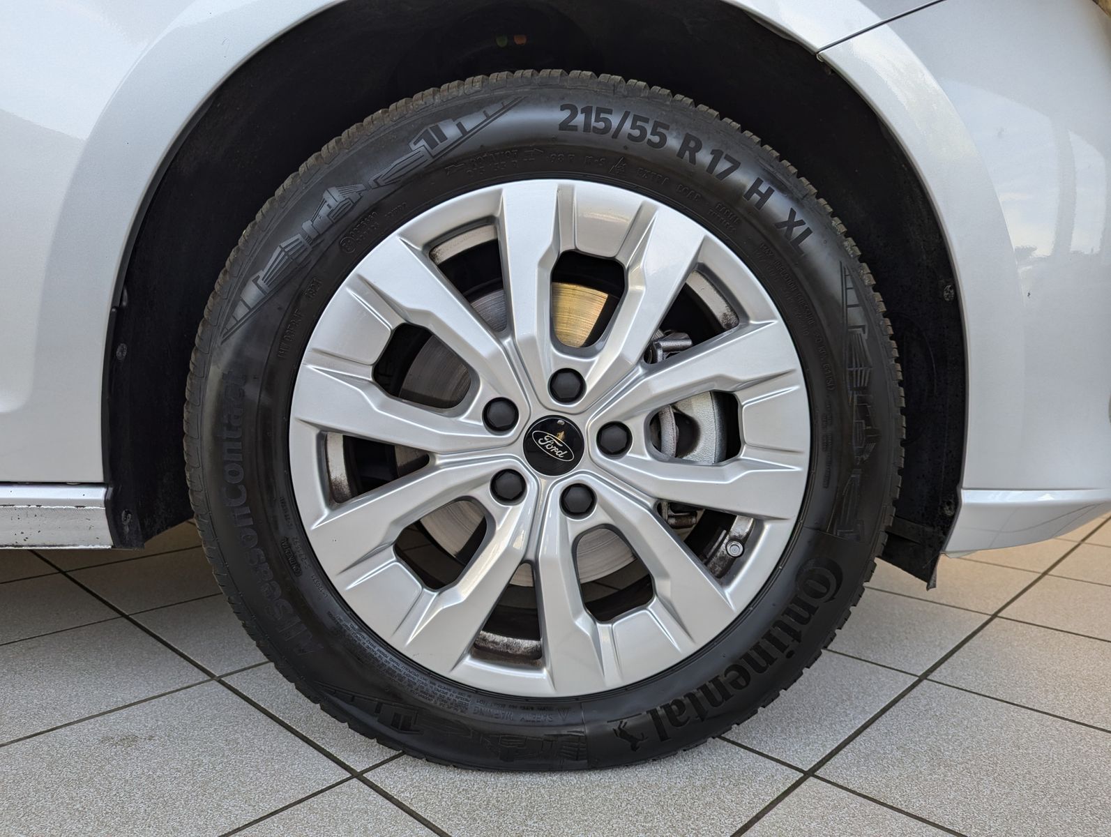 FORD Tourneo Connect L2 Titanium 7-Sitze LED Cam AHK - Image 10