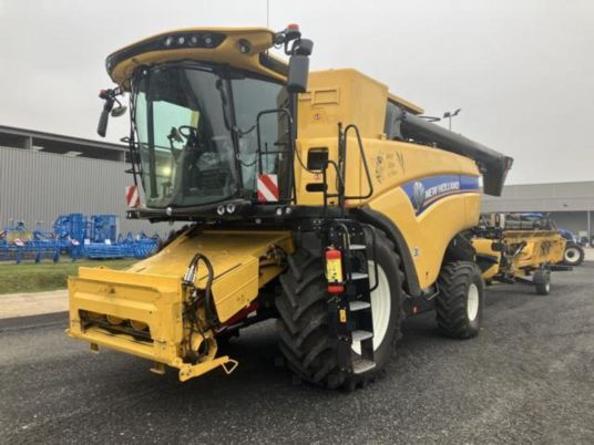 New Holland CX 8.70