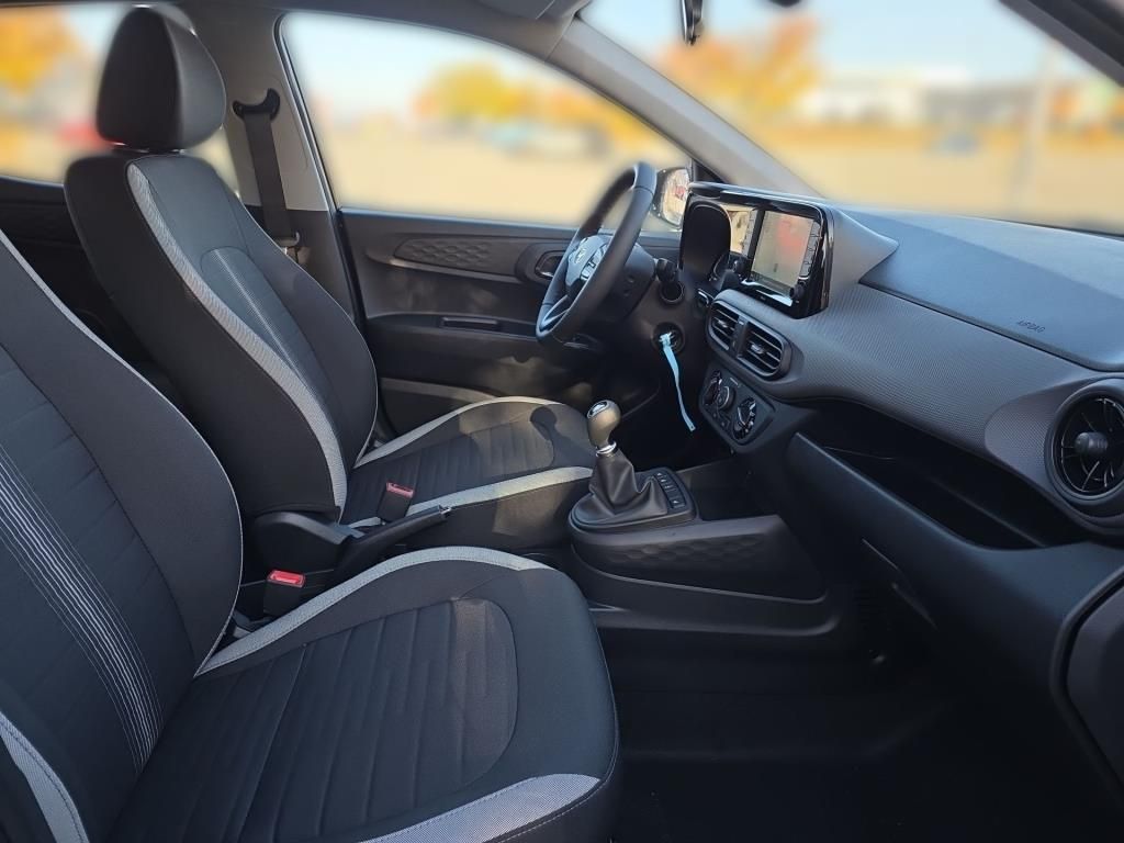 Erstes Annaberger Autohaus -  Hyundai i10 Trend, 8fach bereift, Navi, Klima, Rückfahrk - Bild 14
