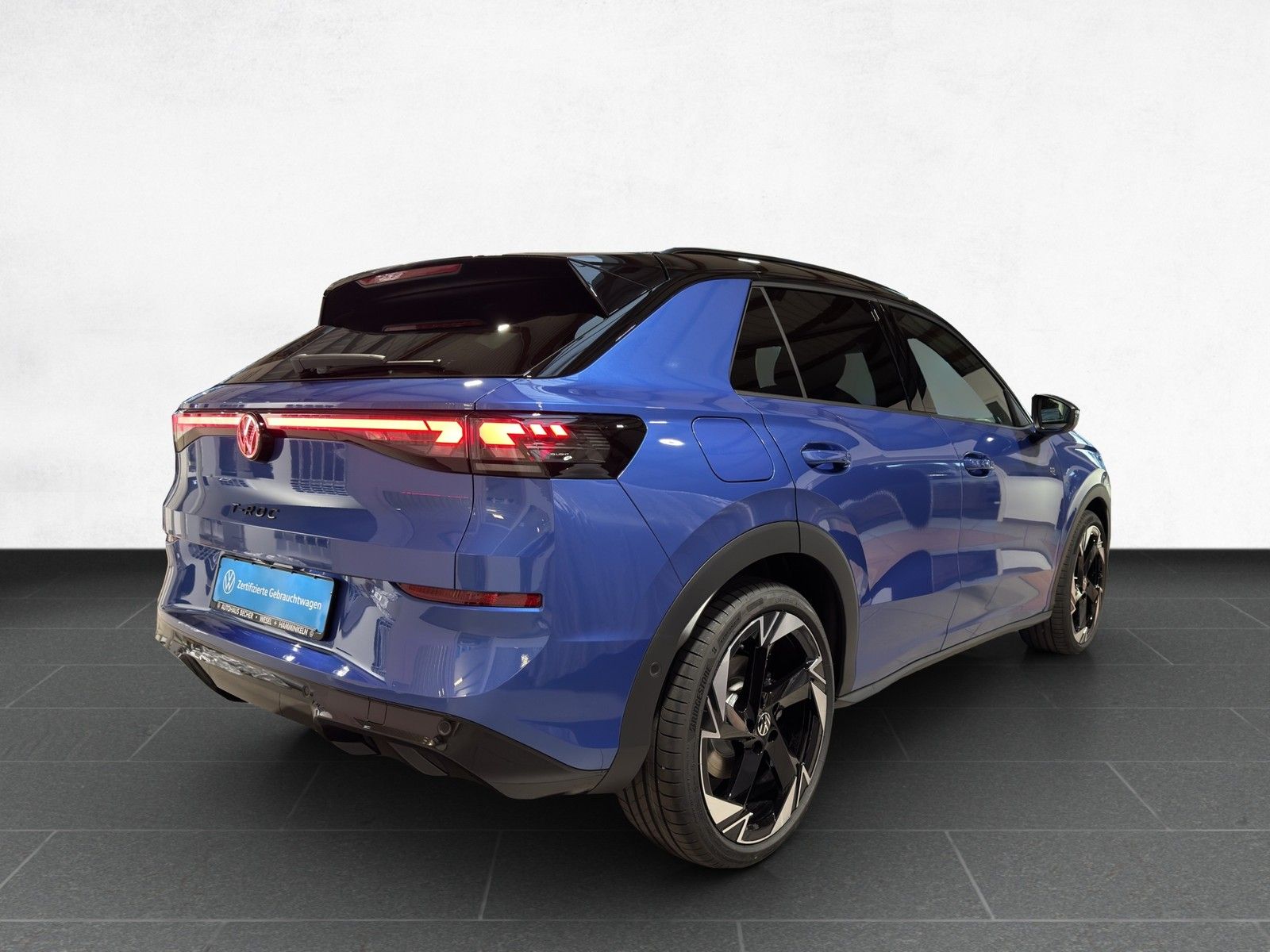 Volkswagen T-Roc R Line 1.5 eTSI DSG Navi Matrix 360-Kam foto 4