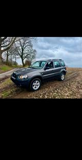 Ford Maverick 3.0 V6 Limited mit Frischen TÜV - Ford Maverick: Geländewagen