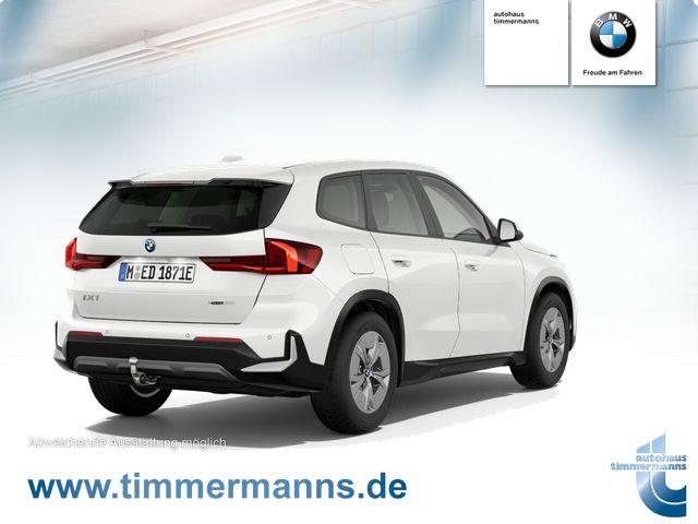 BMW iX1 xDrive30 AHK Adaptives Fahrwerk Lankradhzg.