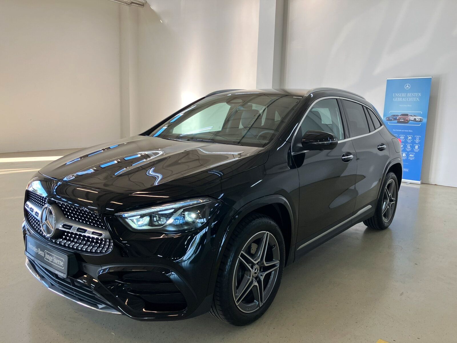 Mercedes-Benz GLA 250 e AMG Distr 360 Cam Multibeam Spur DAB imagem 2