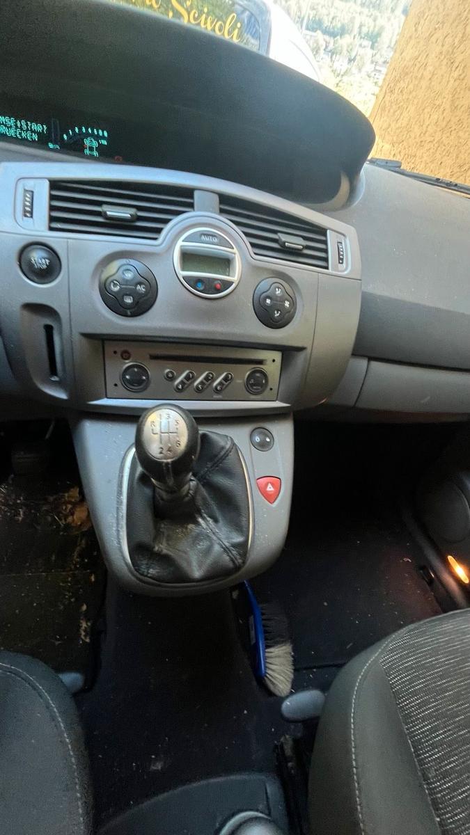 Renault Scenic 2006 — photo 10