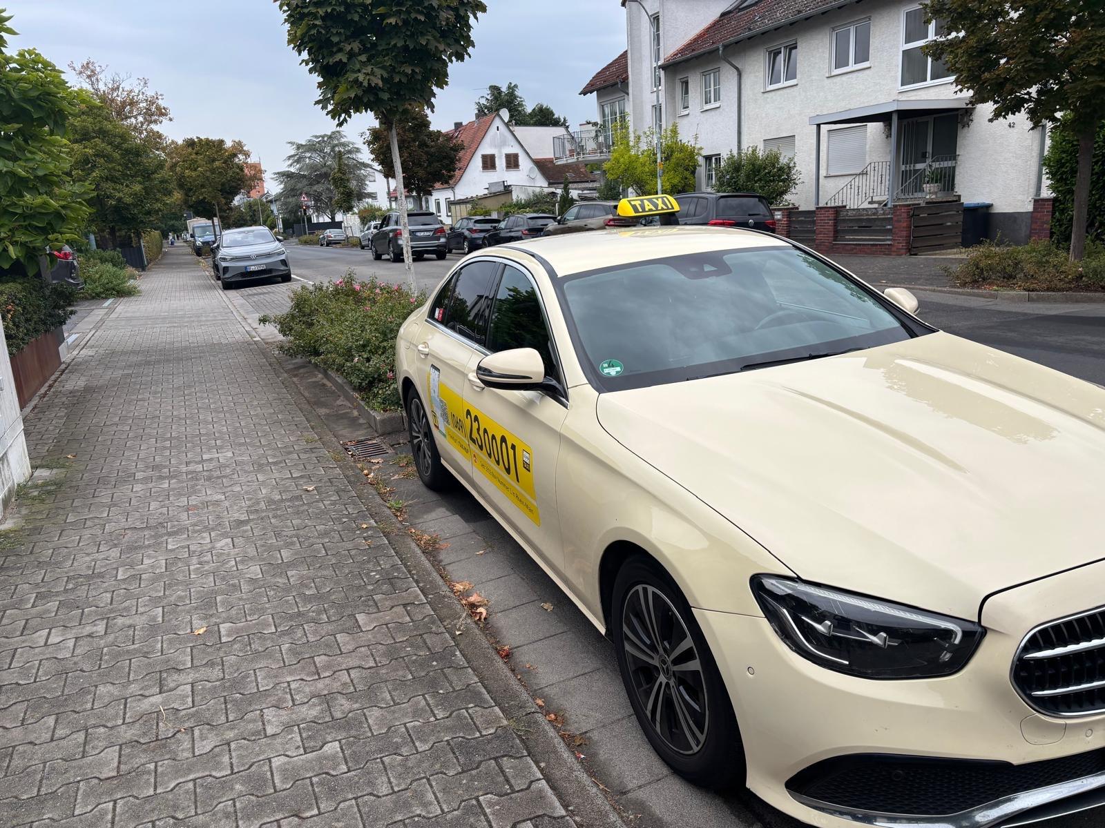 Mercedes-Benz E 220 d Autom. Taxi
