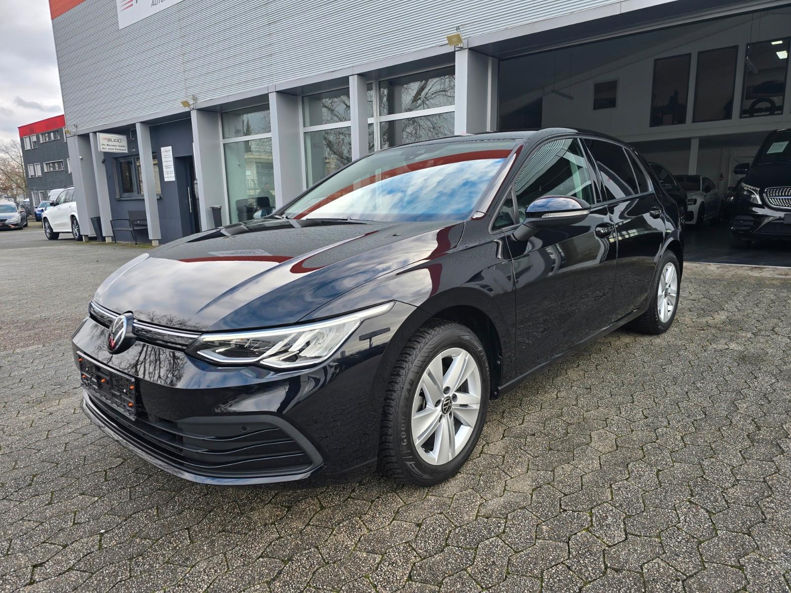 Volkswagen Golf VIII Lim. Life eTSI*Rückfahrkamera*