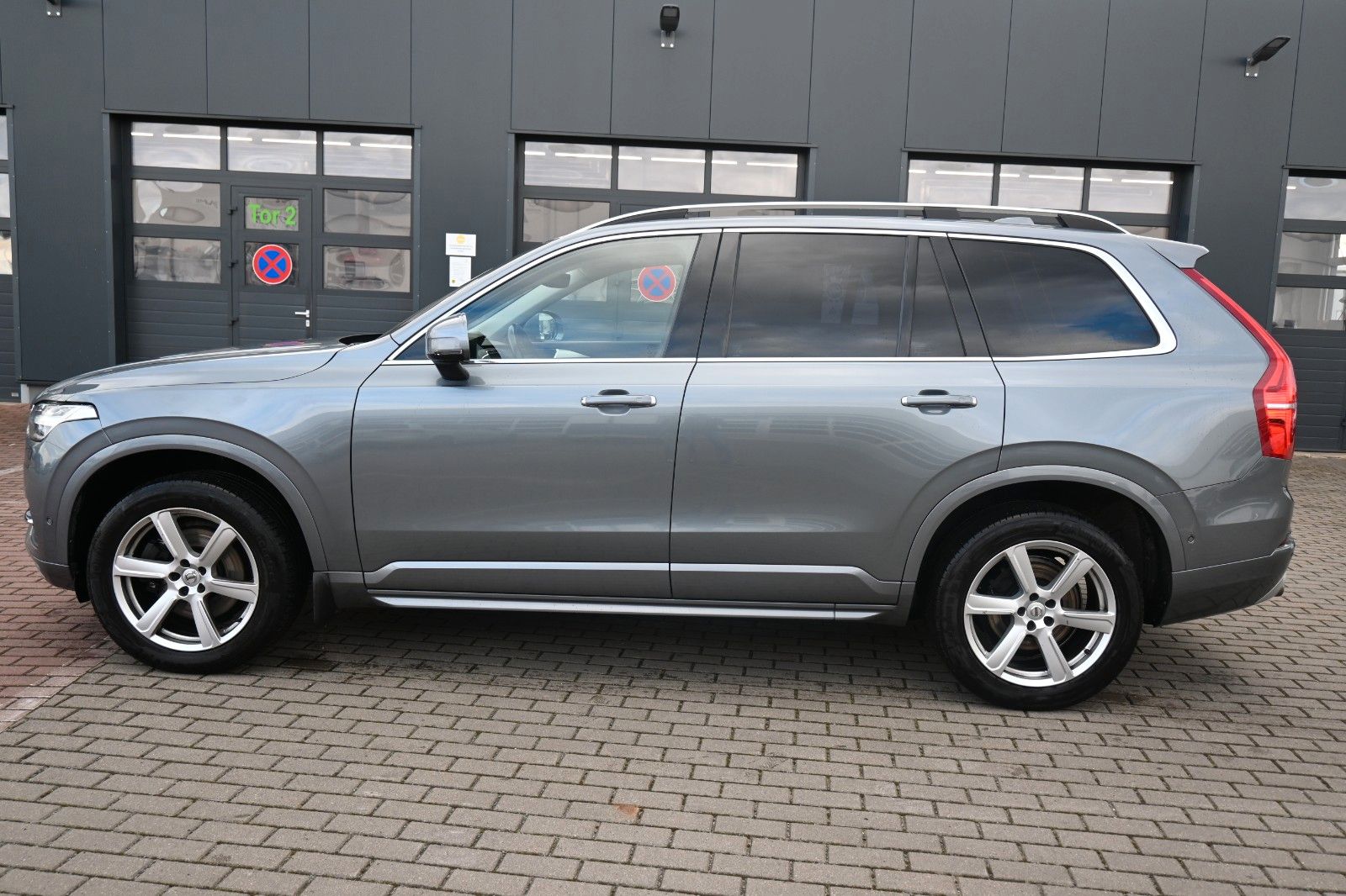 Fahrzeugabbildung Volvo XC90 D5 AWD*360°*PANO*STDHZG*7Si*MIETKAUF mögl.