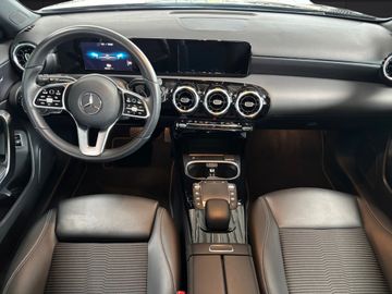 Mercedes A 250 - 12
