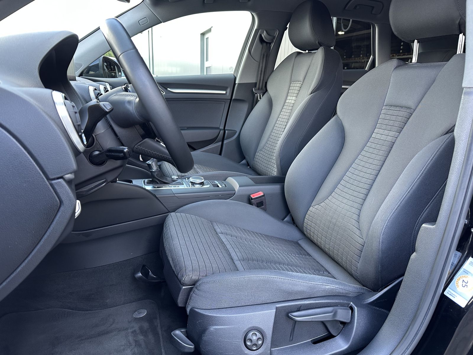 Fahrzeugabbildung Audi A3 SpB 40 TDI Quattro Sport NAV+XENON+KAM+VCOCK