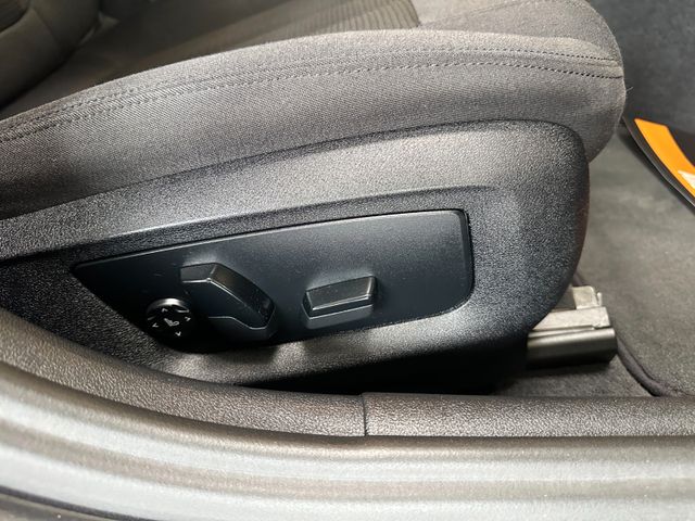MYAUTOCENTER – Gebraucht- und Jahreswagen mit Werkstattservice in Pfaffenhofen BMW 520 *Navi*ACC*NAVI*LED*KAM*CARPLAY*