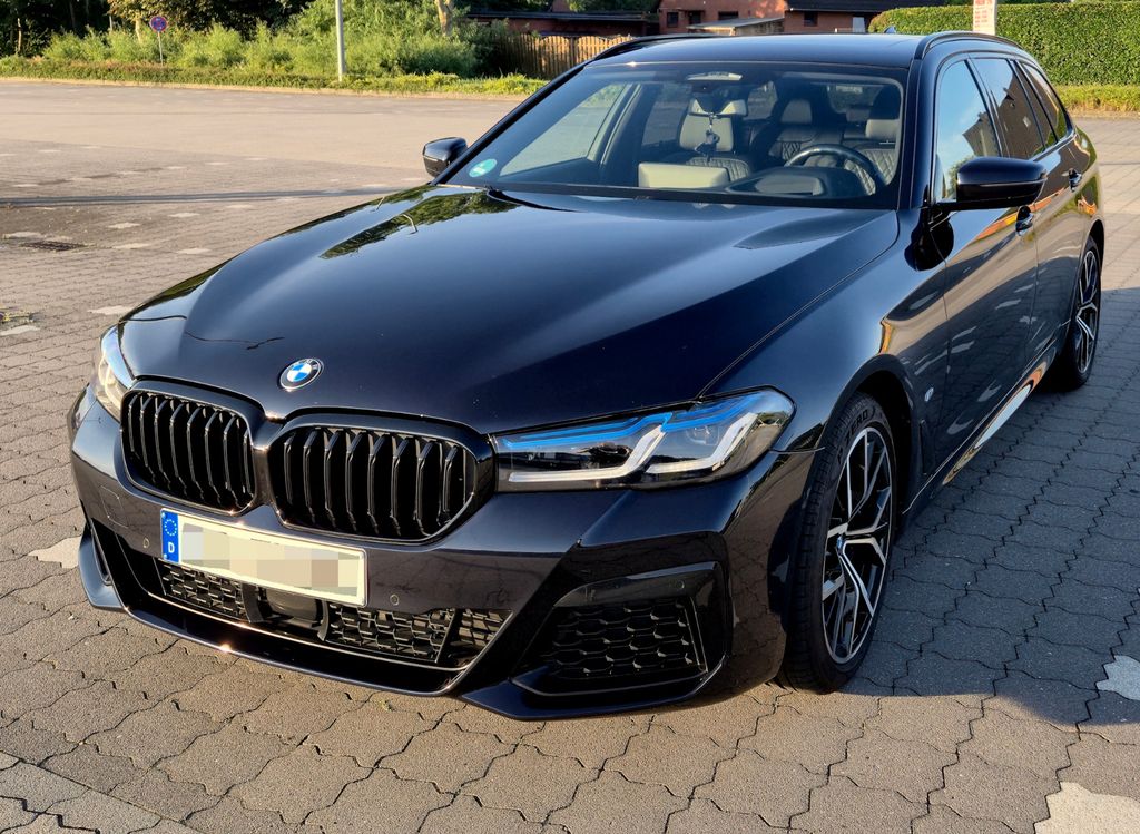 Image of BMW 540
