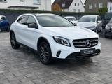 Mercedes-Benz GLA 180-LED-Pano-Keyless-NightPak.-DynamicSelect - Mercedes-Benz GLA 180 aus 2018