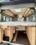 Malibu Van first class - two rooms GT skyview 640 LE-RB (12/14)