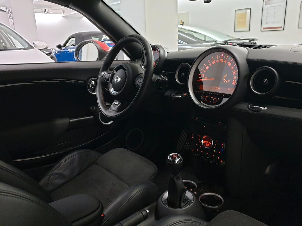 MINI John Cooper Works Coupé