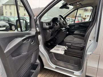 Renault Trafic - 9