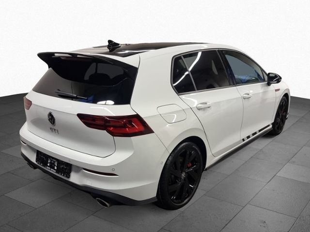 Fahrzeugabbildung Volkswagen Golf VIII 2.0 TSI GTI CLUBSPORT BLACK STYLE IQ D