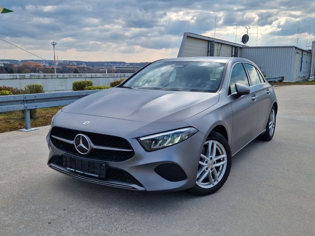 MERCEDES-BENZ A 220 d *WIDESCREEN*NAVI*LEDER*LED*KAMERA*MATT*
