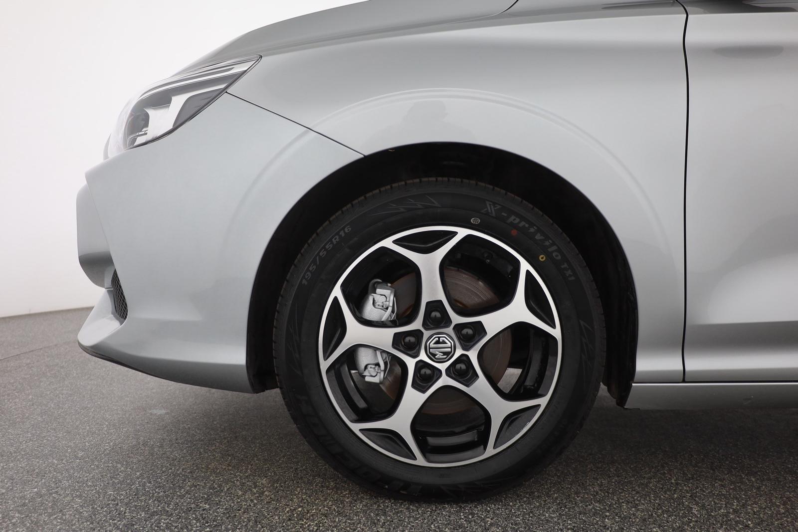 MG3 1.5 Comfort LED Navi Kamera