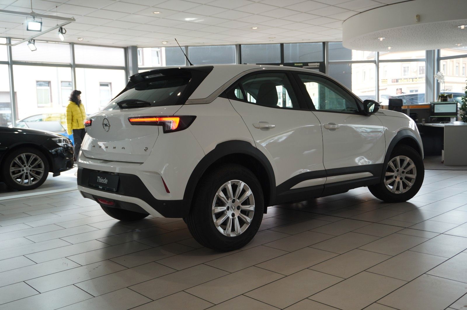 Fahrzeugabbildung Opel Mokka-e EDITION 1-PHASIG LED/KAMERA/SHZ/VIRT/DAB
