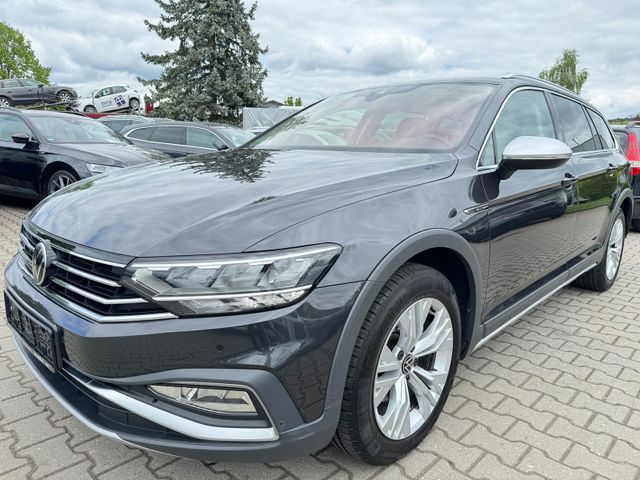 VW Passat Alltrack 4Mot Navi AHK Kamera PDC