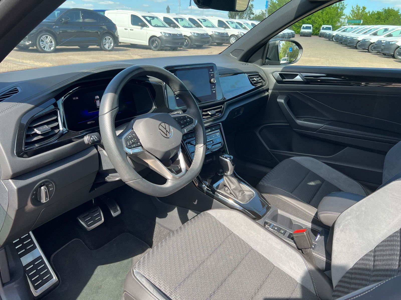 Volkswagen T-Roc - Bild 12