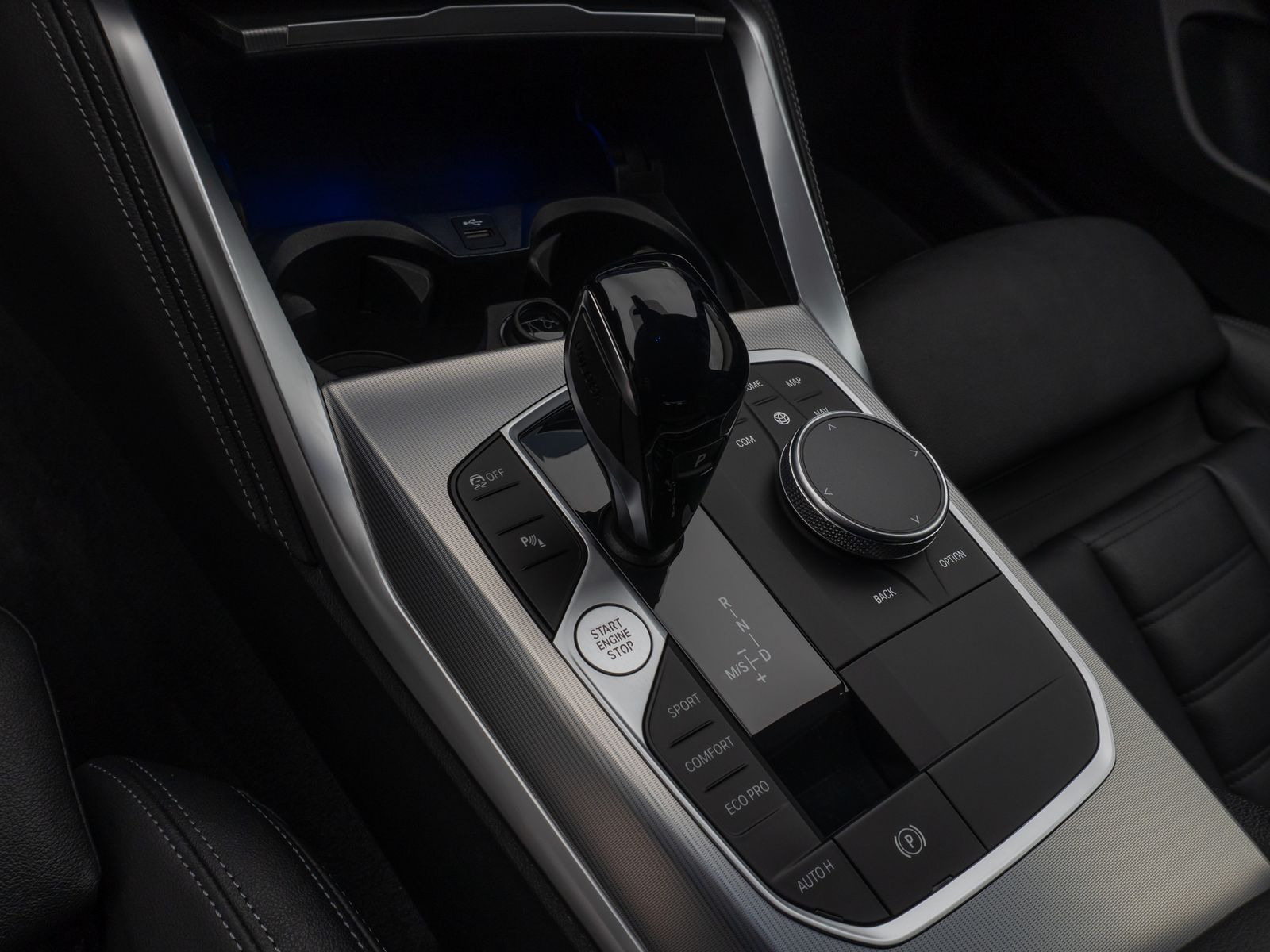 Fahrzeugabbildung BMW M440i xD  Gran Coupé Laser HUD DAB HiFi Komfort